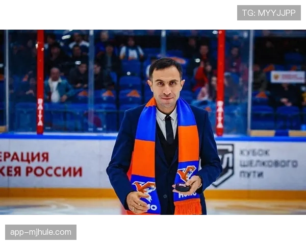 乌兹别克斯坦主帅感谢球员 称历史性晋级是团队成果