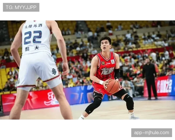 郭艾伦近三年仅出战22场比赛 出勤率不足凸显玻璃属性