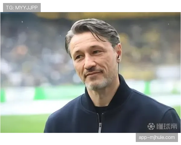 科瓦奇中场核心萨比策策动进攻，多特传球成功率压制法兰克福